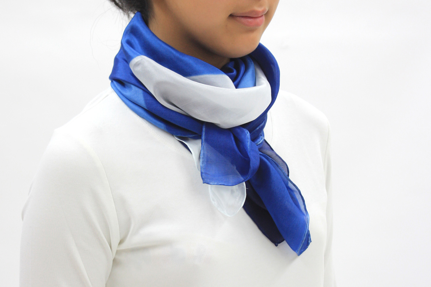 藍染シルクスカーフ | 織工房 藍布屋